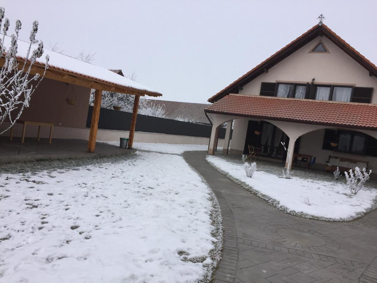 Pensiunea Simona Sîmbăta de Sus Eksteriør bilde